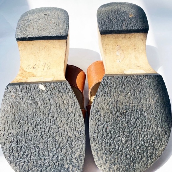 SOLD Vintage 70s "MIA" Brazilian Platform Sandals - Picture 13 of 16